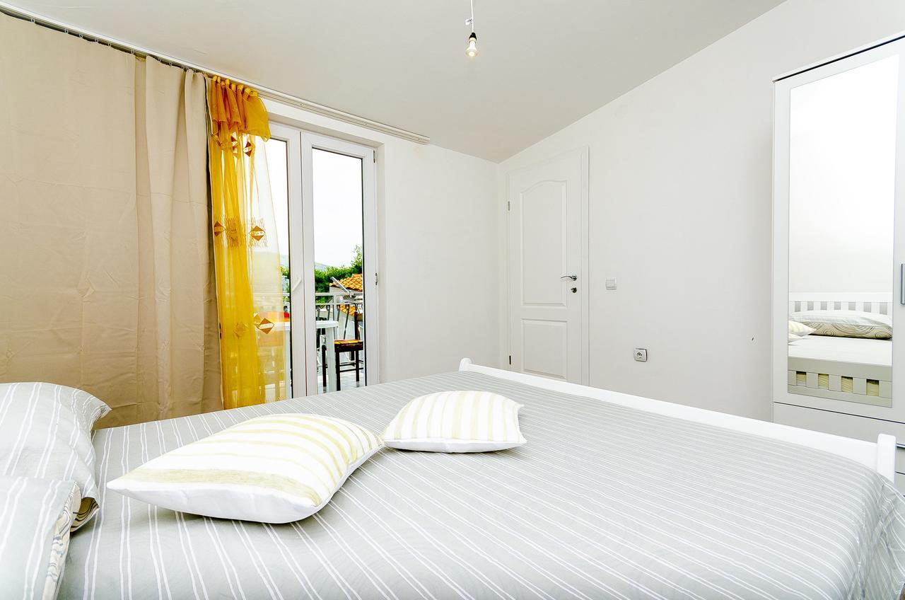 Apartments Mirko I Anda 多吉奥科如 外观 照片