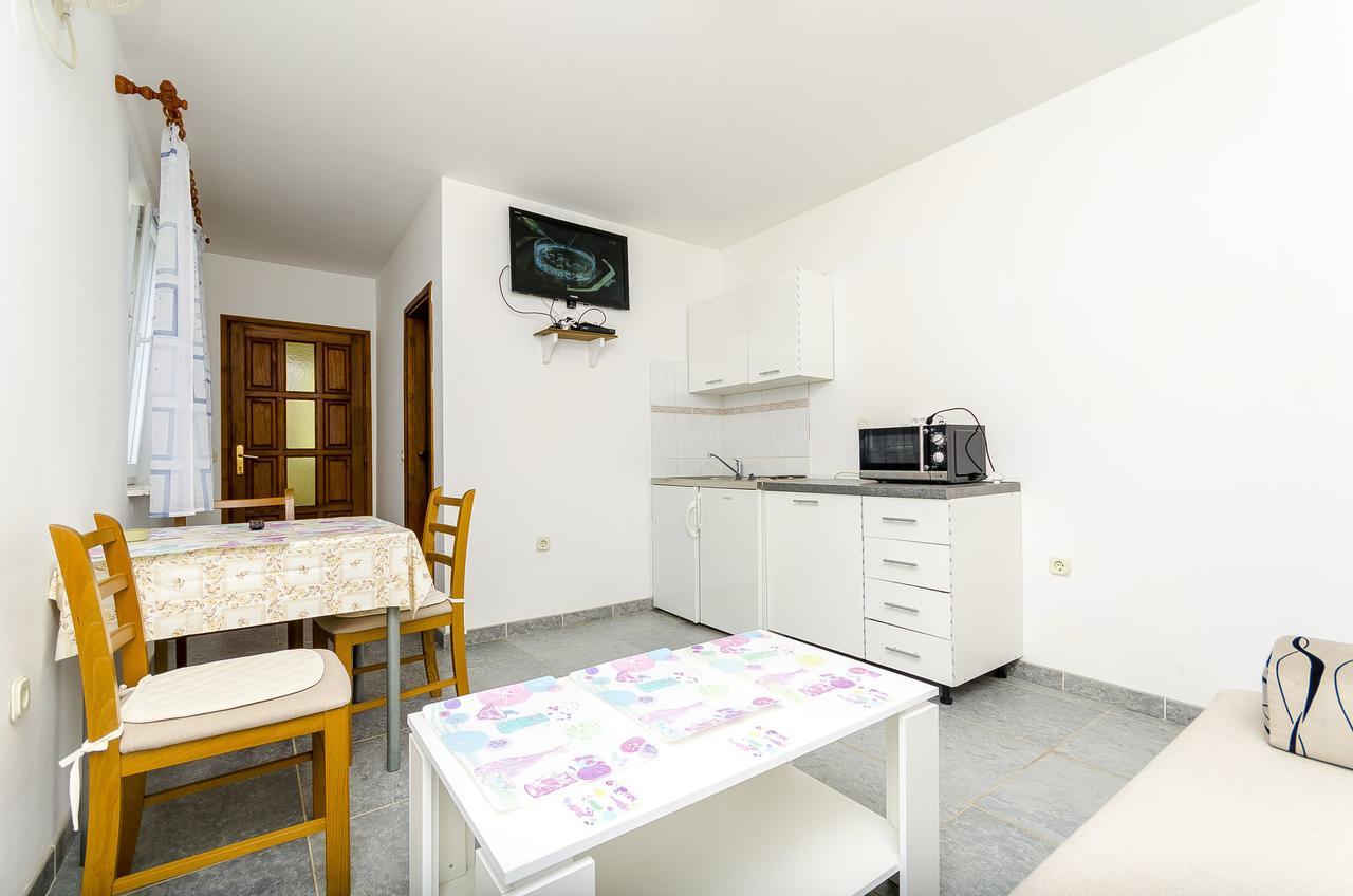 Apartments Mirko I Anda 多吉奥科如 外观 照片